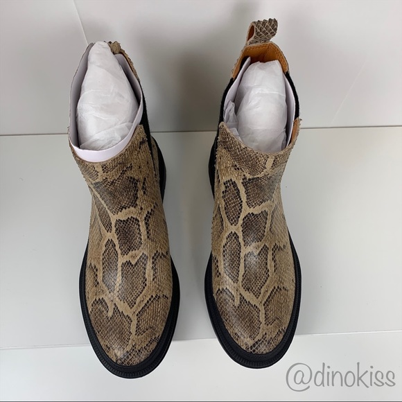 LUCKY BRAND Ellerey Lug Leather Bootie Boot - Picture 10 of 16